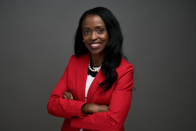 Donna Cill headshot